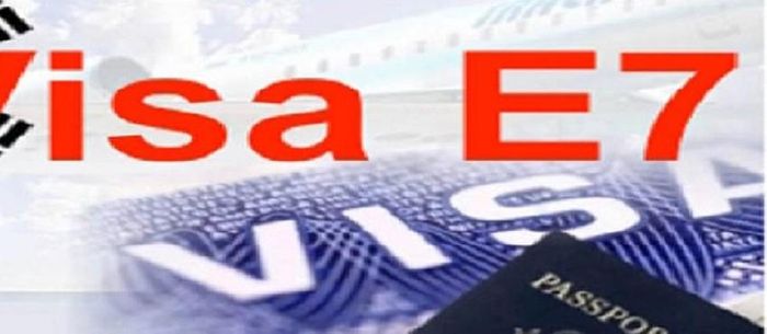 Các doanh nghiệp hoạt động dịch vụ đưa lao động đi làm việc ở nước chỉ được tổ chức sơ tuyển, tuyển chọn lao động sau khi được Cục Quản lý lao động ngoài nước chấp thuận. Ảnh minh họa.