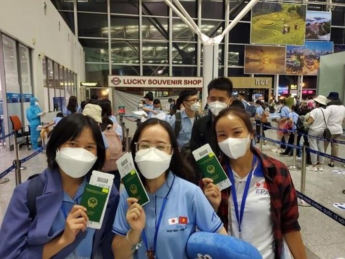 (Lao động Việt Nam lên đường sang Nhật Bản làm việc. Ảnh minh họa: PV/Vietnam+)