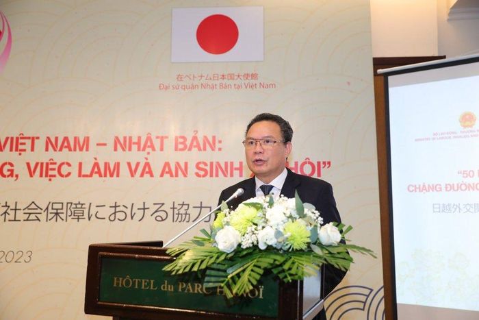Thứ trưởng Bộ LĐTB&XH Lê Văn Thanh cho biết: Tổng số lao động Việt Nam đang sinh sống và làm việc tại Nhật Bản là 345.000 người, tính đến tháng 12/2022.